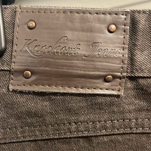 NWOT Men jeans, Brown color, 34 x 38, brand is knockout jeans, Easy fit - Picture 2 of 3